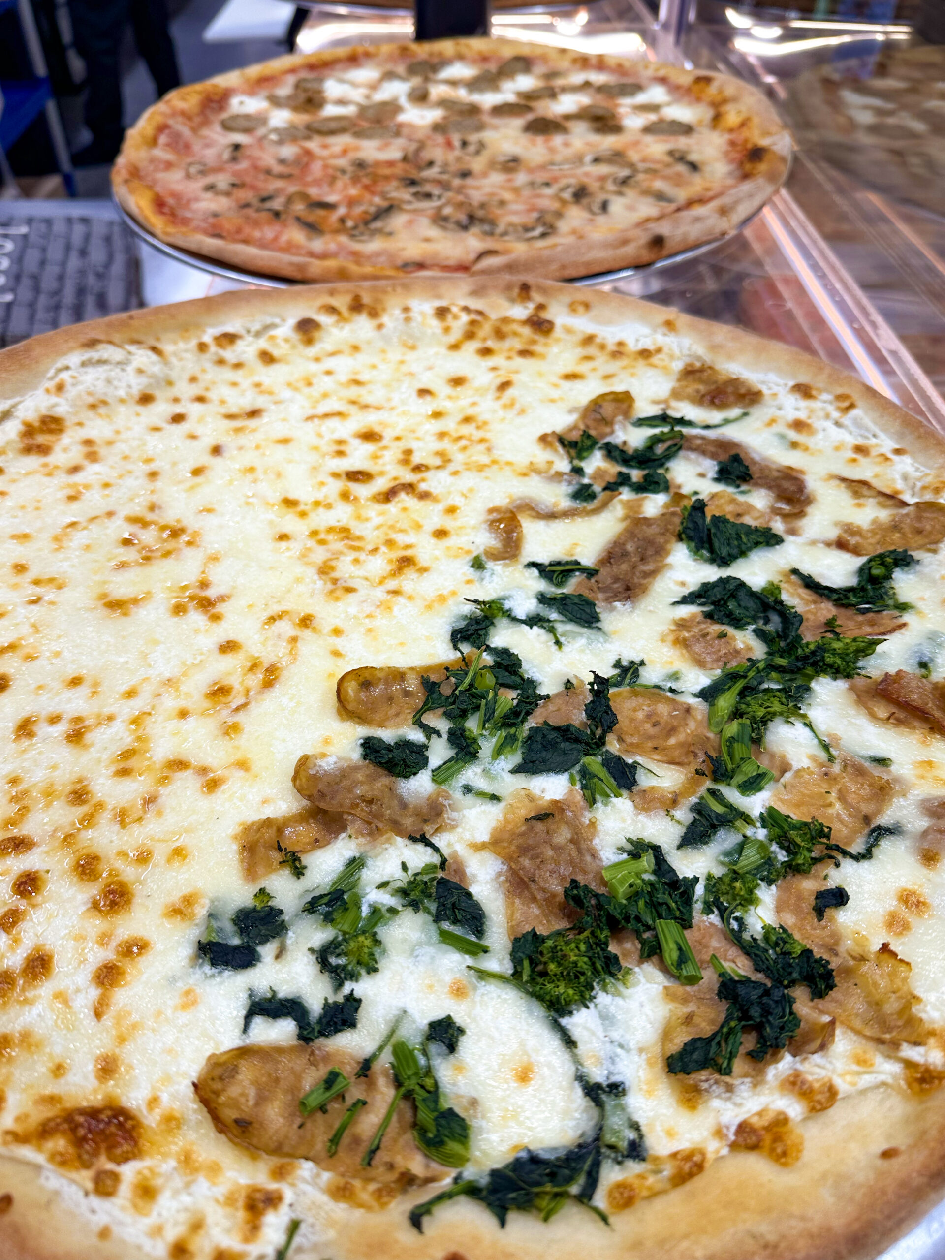 Locale Pizza 1 scaled